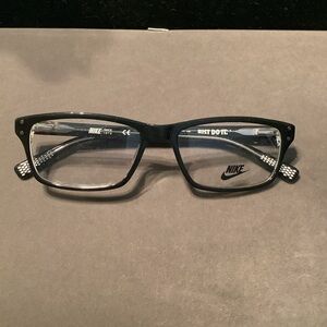 NWT Nike NK7242 optical frame/glasses